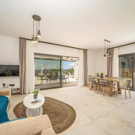 Lavender By 莫斯塔